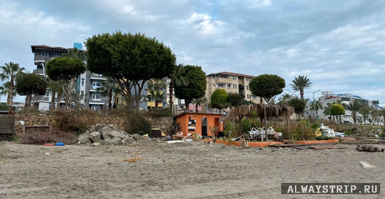 Снесенный ресторан на набережной