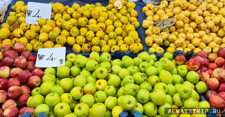 Яблоки и груши