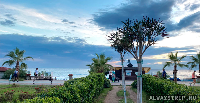 Пляж Клеопатра в Алании