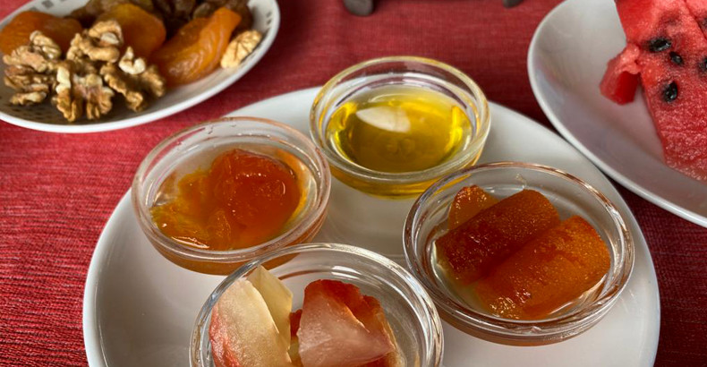 Сухофрукты и мед