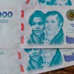 купюра номиналом 10 тысяч аргентинских песо