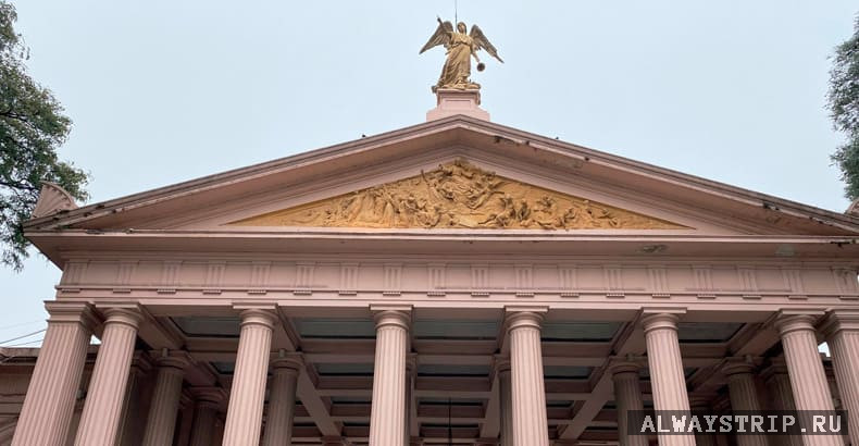 Кладбище в Патернале